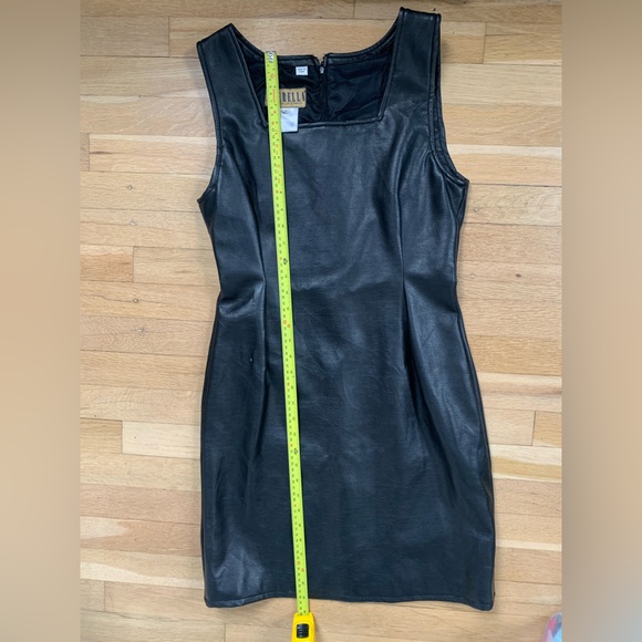Vintage leather mini dress in Medium size - Picture 7 of 10